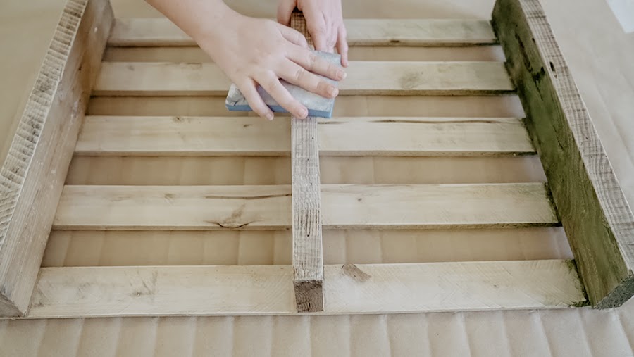 estanteria, madera de palet, manualidades con palet, muebles de palet