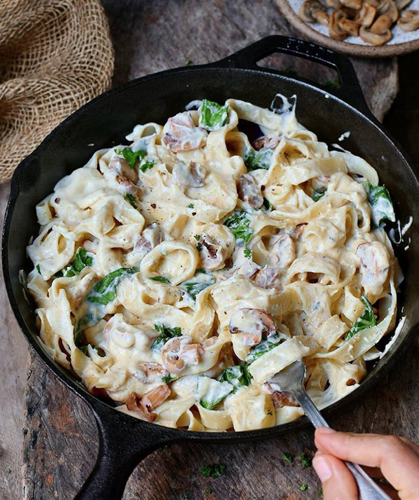 Vegan Alfredo Sauce and Mushrooms over Rice Noodles
