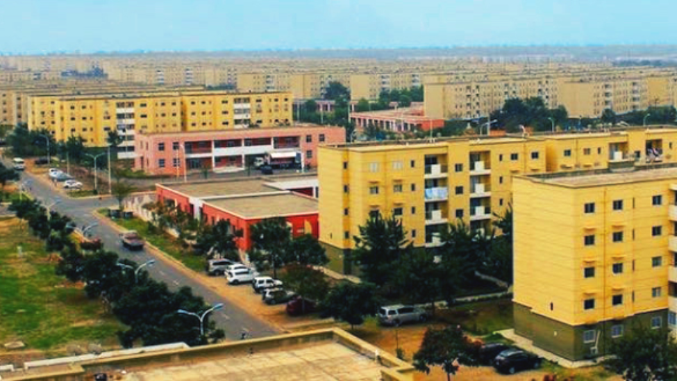 Assapulo Reflexões Económicas, Políticas e Sociais. Angola’s New