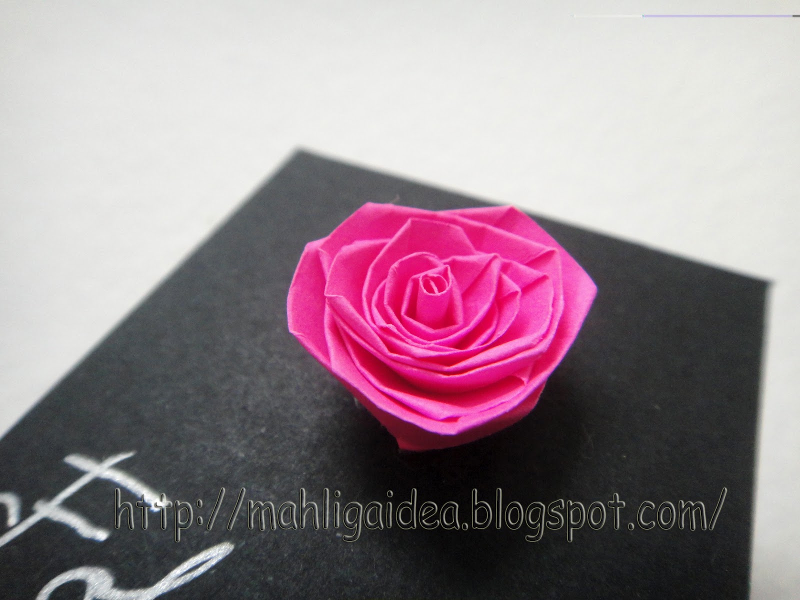 Mahligai Idea Quilled Flower 1 Roses
