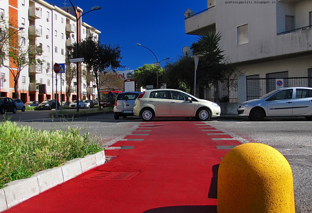 Viale calabria incrocio con traversa IX viale aldo moro Viale calabria incrocio con traversa IX viale aldo moro