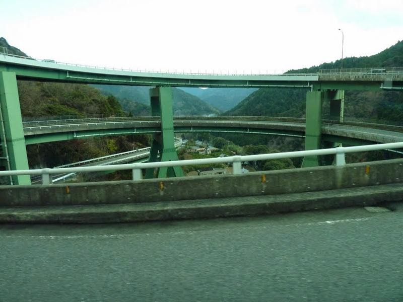 KawazuNanadaru, Japanese Double Loop Spiral Bridge