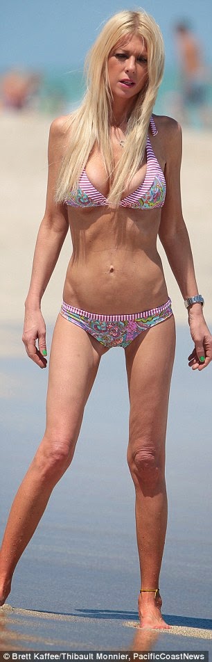 Oh Dear See Actress Tara Reid S Bikini Body Photos