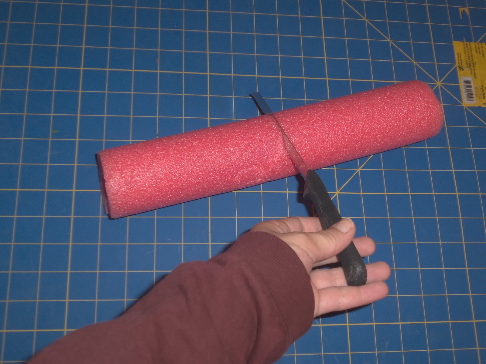 Confessions of a Theta Mom DIY Easy as Pie Door Stopper.