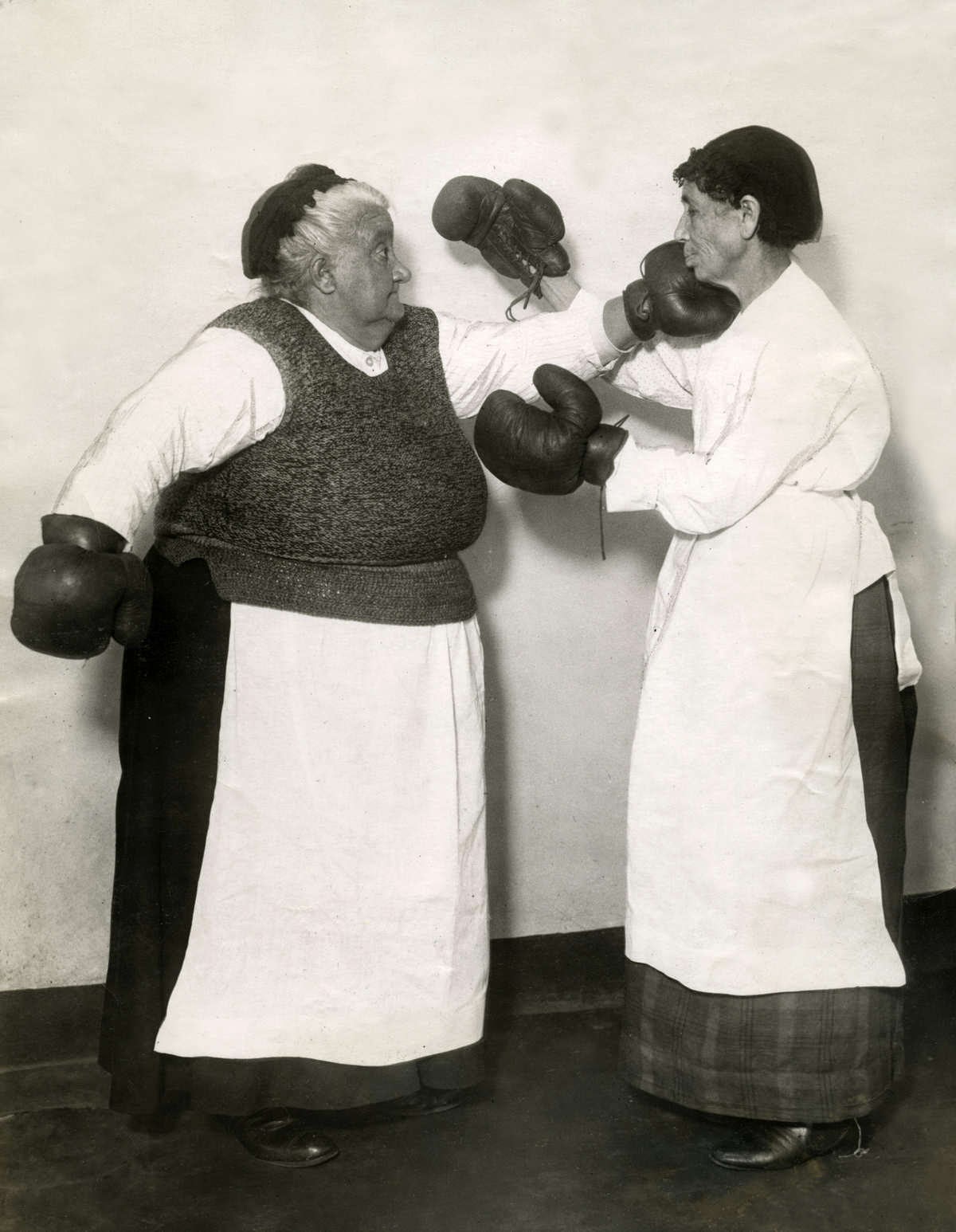 Humorous Vintage Photos of Women Boxing in Skirts and Blouses ~ Vintage