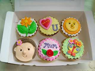 Yummy Baking: Mother's Day Cupcakes