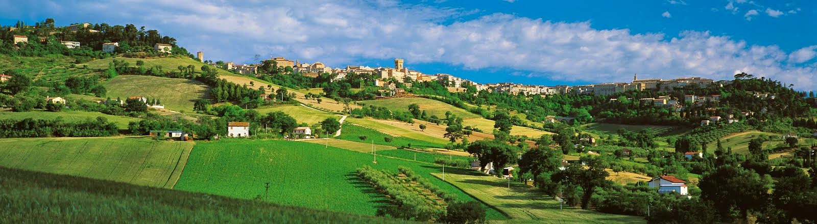 A Recanati, la notte del villaggio del Leopardi ritrovato