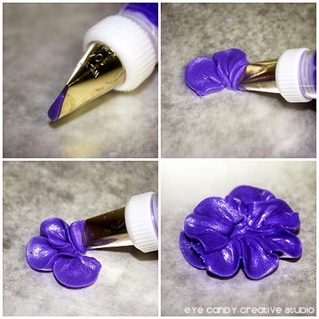 Eye Candy Creative Studio EATS HowTo Pipe Flowers for Cupcakes