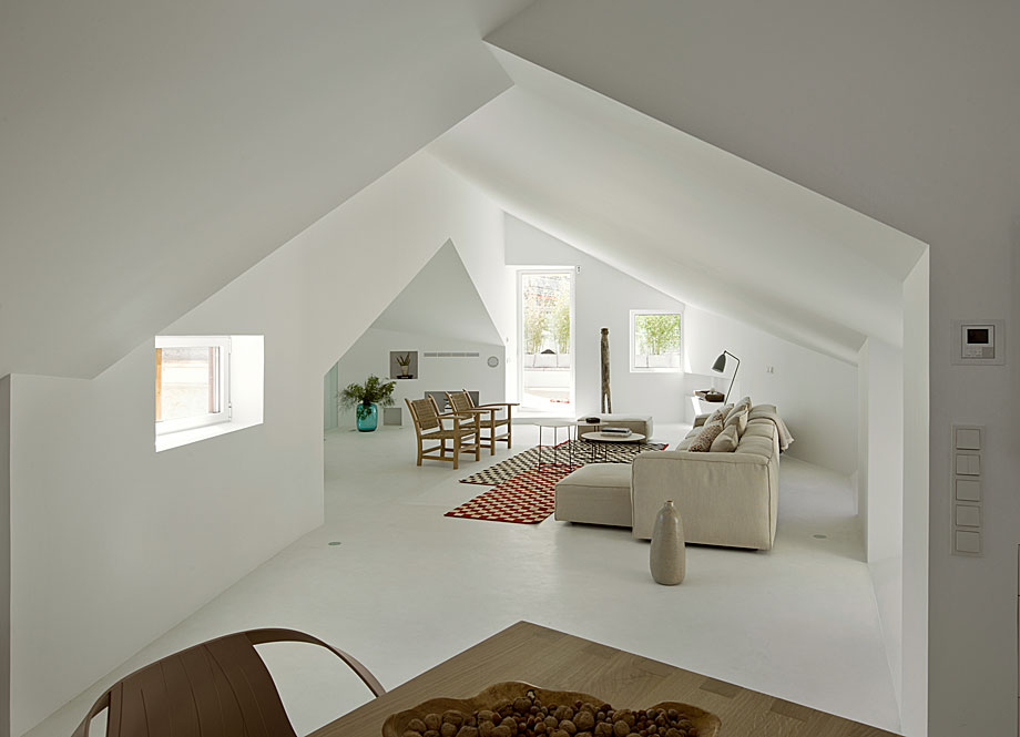 Marzua: Minimalismo acogedor en Madrid por Wespi de Meuron Romero y Abaton