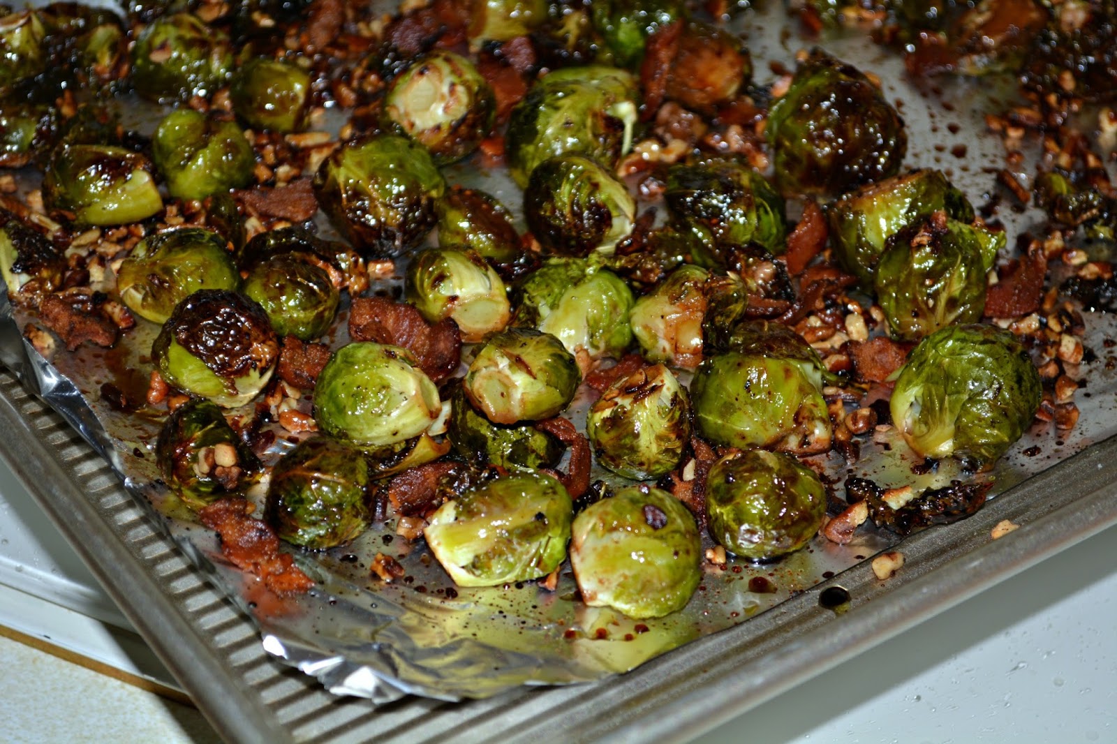 BRUSSEL SPROUTS WITH BACON, PECANS & HONEY Hugs and Cookies XOXO