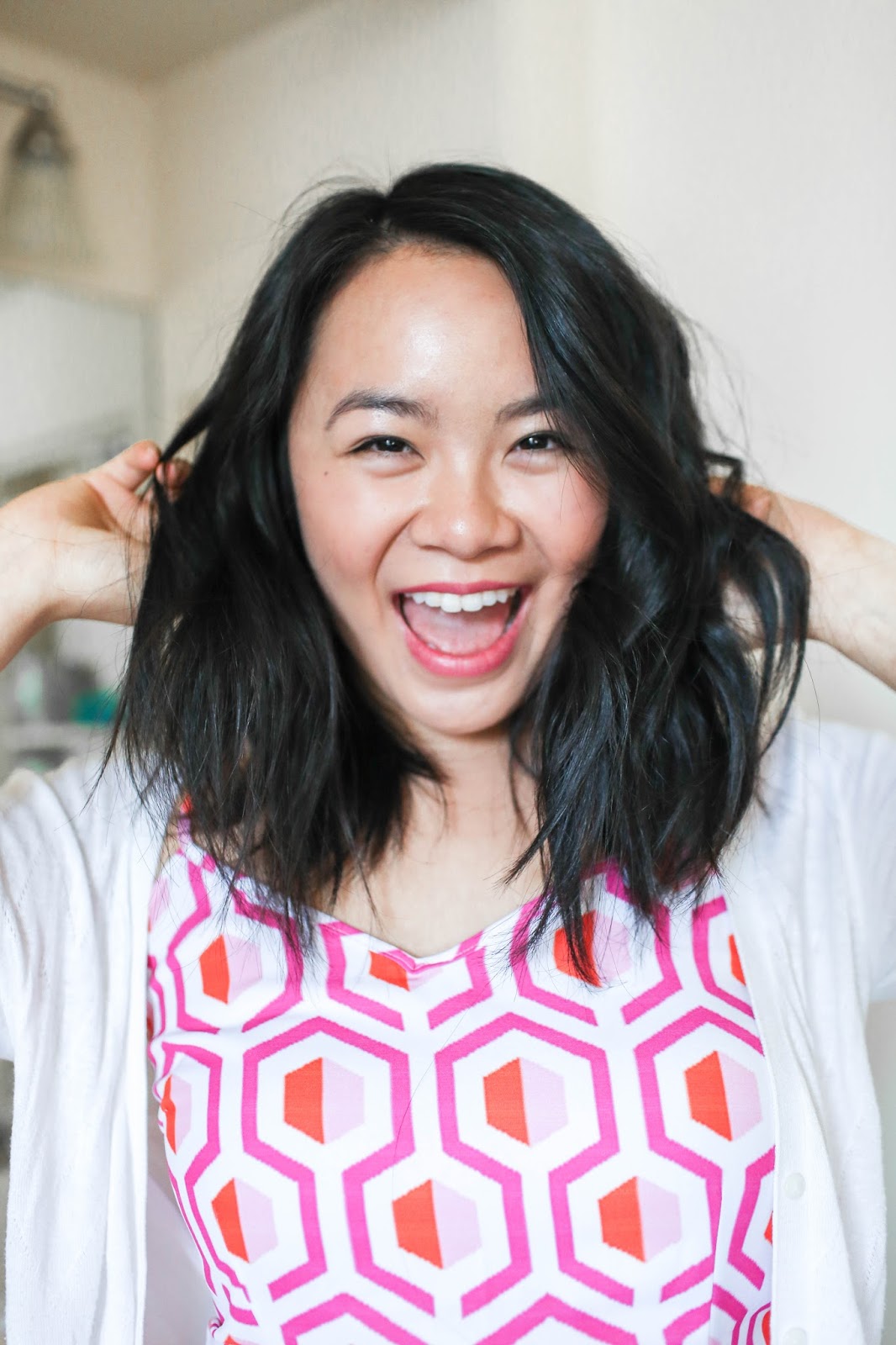 How To Get Beachy Waves On Medium Length Hair The Bella Insider