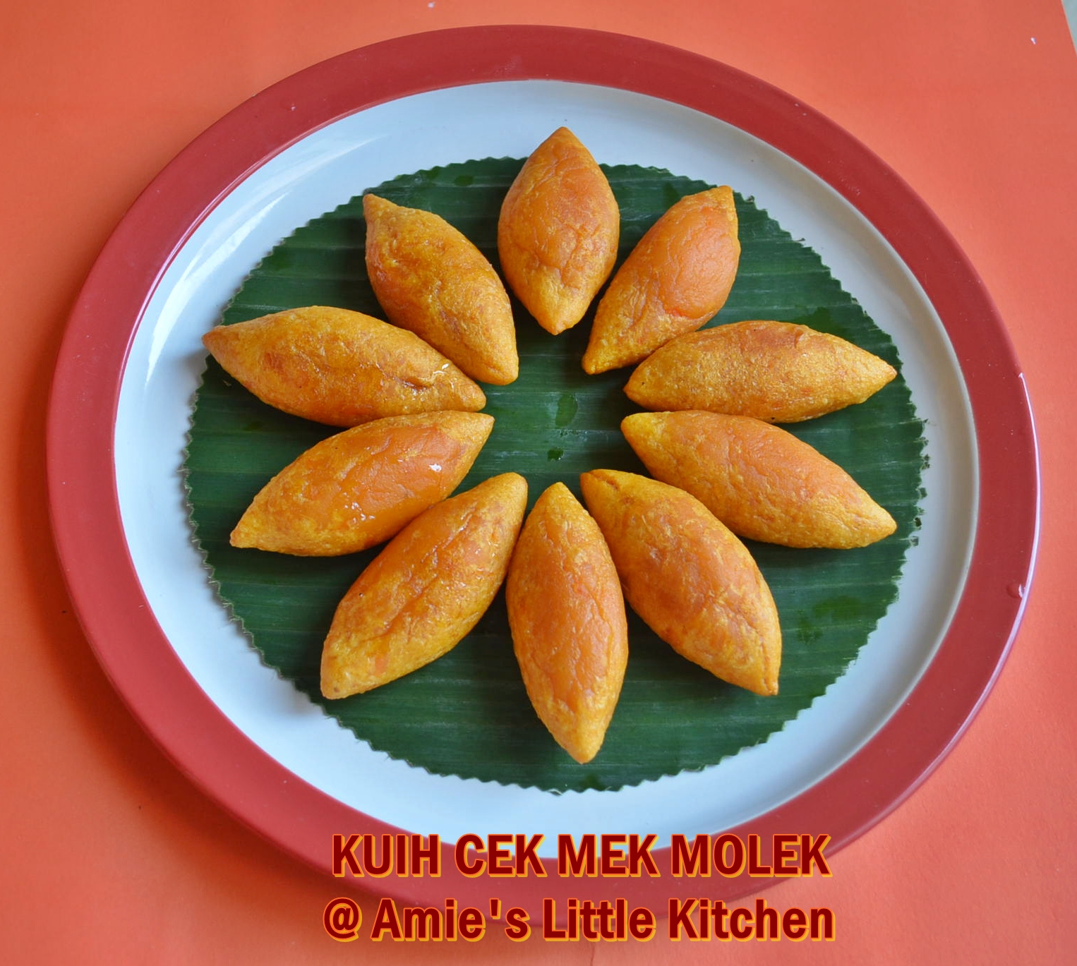 AMIE'S LITTLE KITCHEN: Kuih Cek Mek Molek : MALAYSIAN FOOD ...