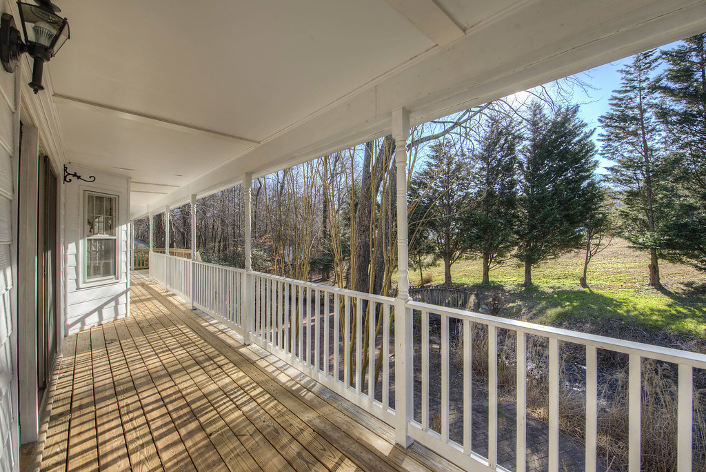 Breezewood 200 Chinaberry Dr. Fredericksburg Open House