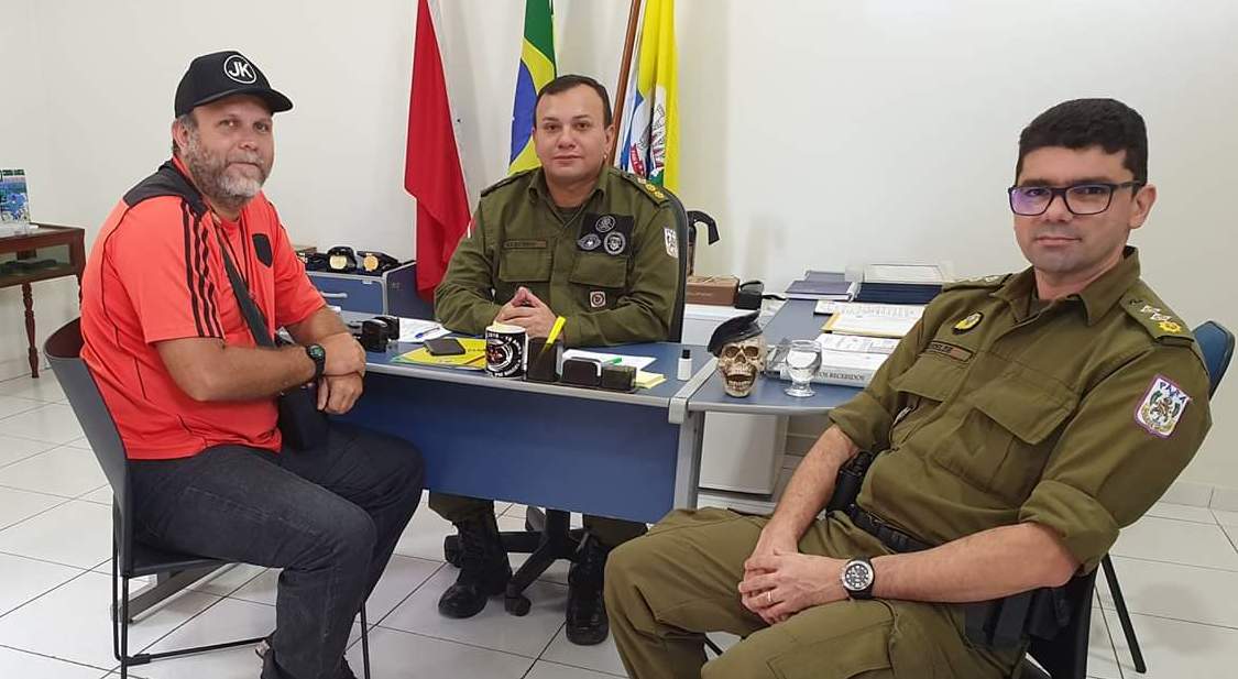 https://4.bp.blogspot.com/-c4Q-MoT1yx4/XSUB8ngFEvI/AAAAAAAAcZQ/vbfar8Lyk6Y3iRYEjq7SbAL4ucjTg6regCLcBGAs/s1600/PM%2Be%2BJK.jpg