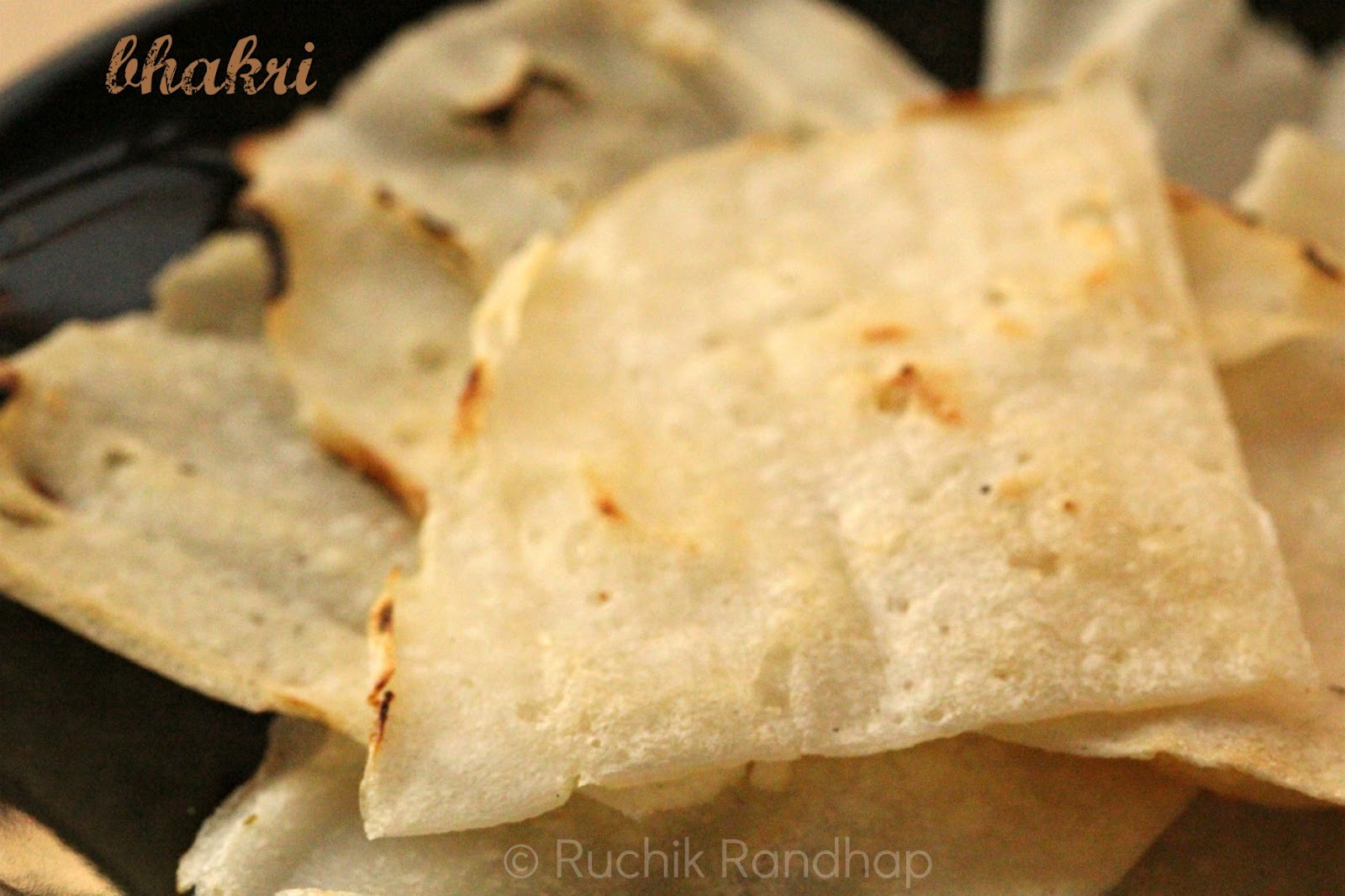 Flat Bread Rice Bhakri (Pan Fried Rice Flatbread) - Ruchik Randhap