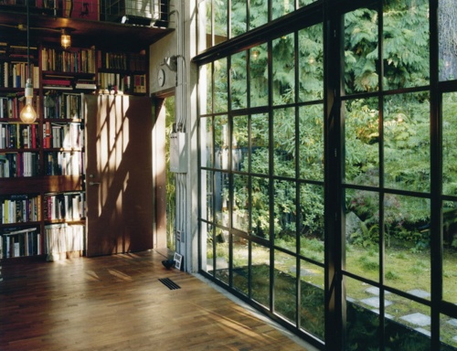 via Olson Kundig Architects as seen on linenlavenderlife.com