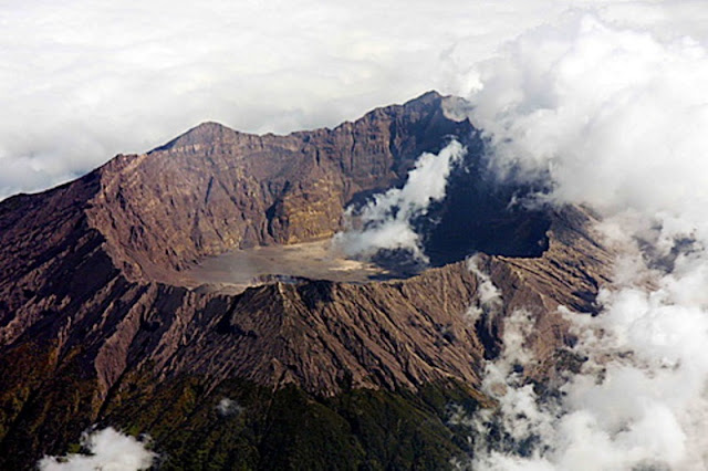 Pendakian Gunung Raung Pendakian Gunung Raung via Kalibaru