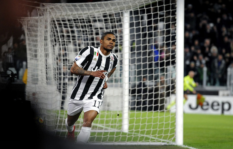 Douglas Costa: "Nastavljamo vršiti pritisak na Napoli" Douglas Costa: "Nastavljamo vršiti pritisak na Napoli"