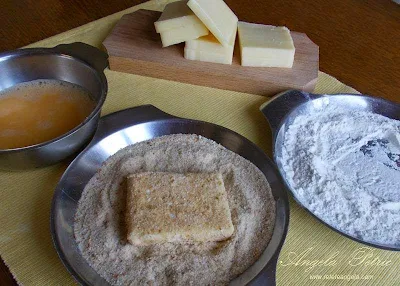 Preparare cascaval pane- etapa 2