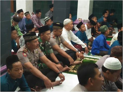 SHOLAT SUBUH BERJAMAAH TNI POLRI TOKOH AGAMA DAN MASYARAKAT SUKODONO