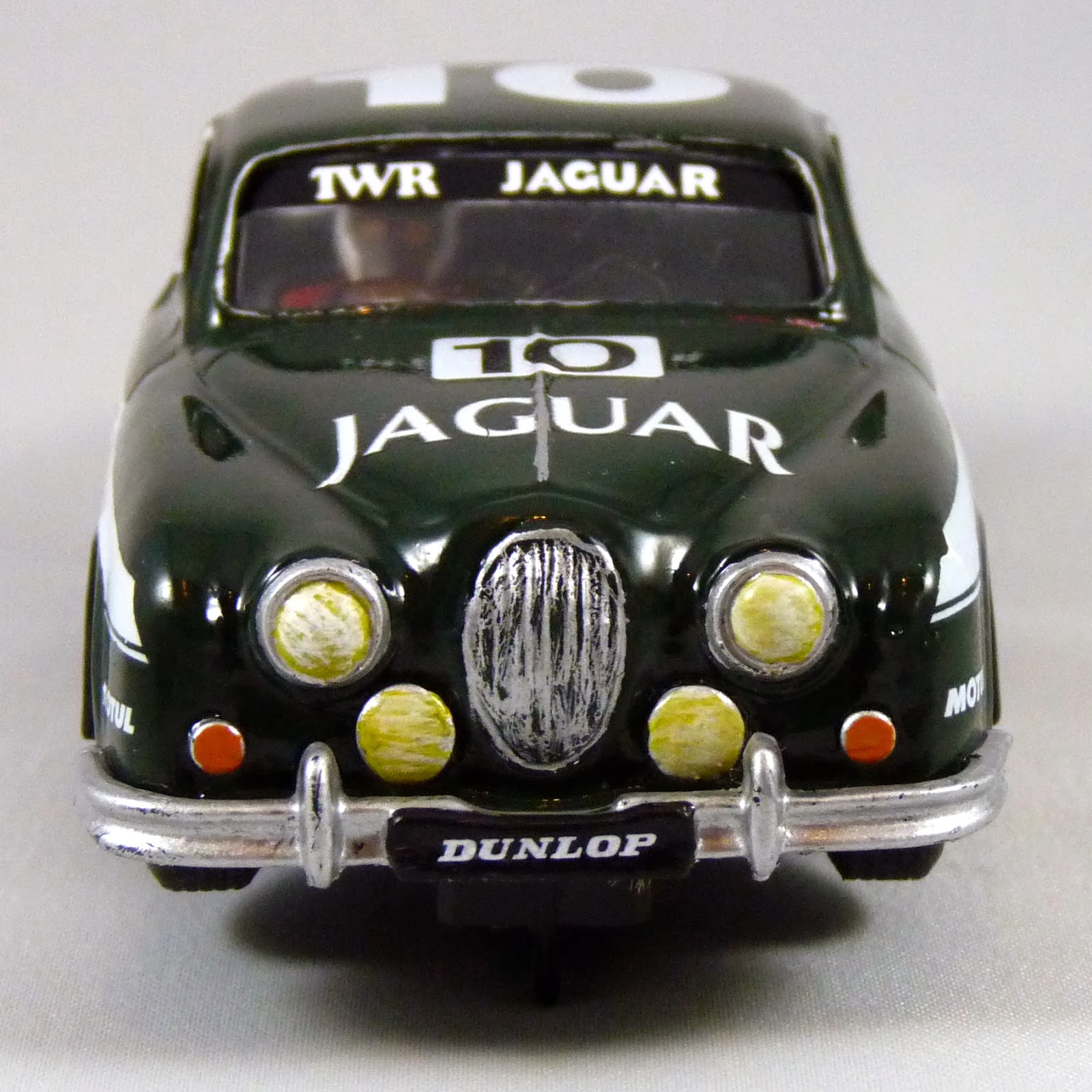 My Scalextric: Jaguar Mk2 number 2