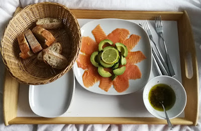 Räucherlachs mit Avocado Räucherlachs mit Avocado