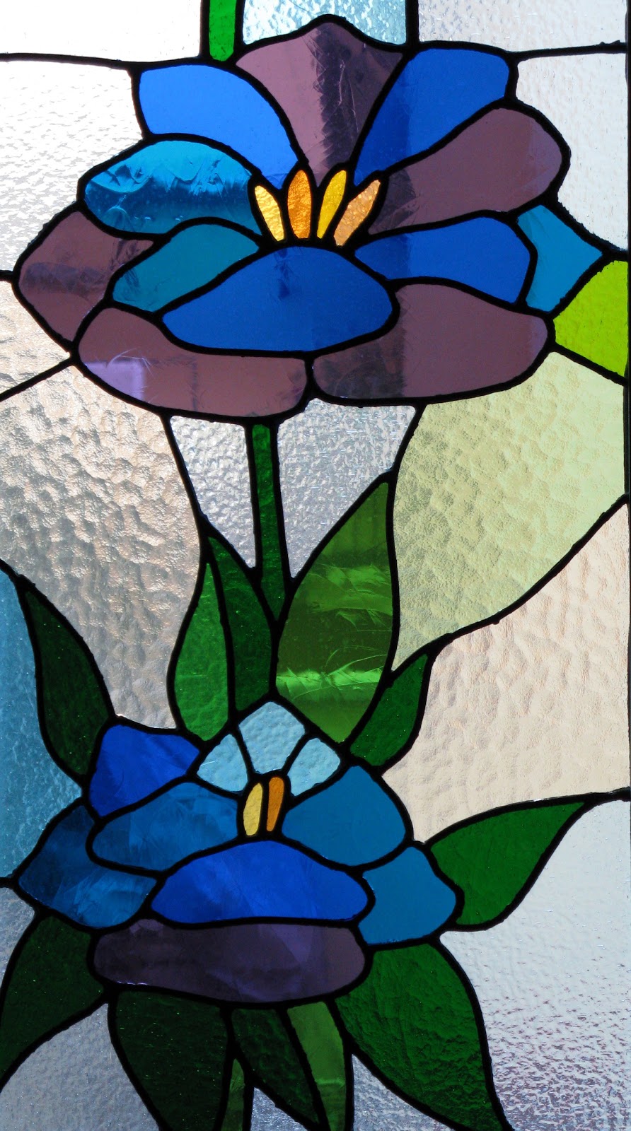 Laboratorio di vetrata e mosaico vetrate per finestra for Immagini da dipingere su vetro