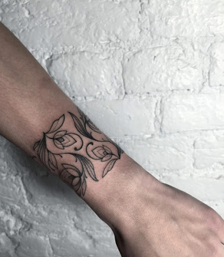 Este bracelete floral