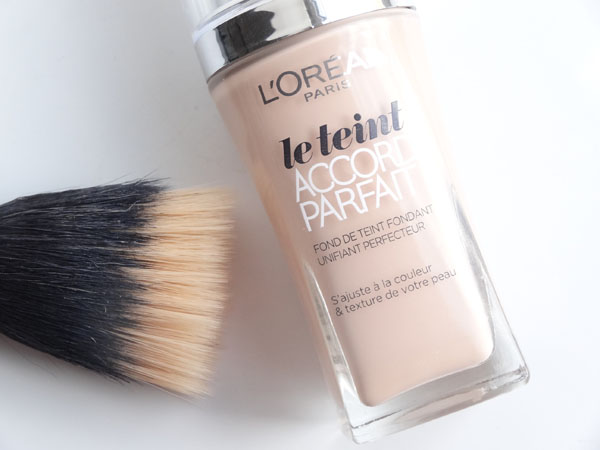 LOréal Paris Make Up Designer Accord Parfait Fond de Teint Fluide