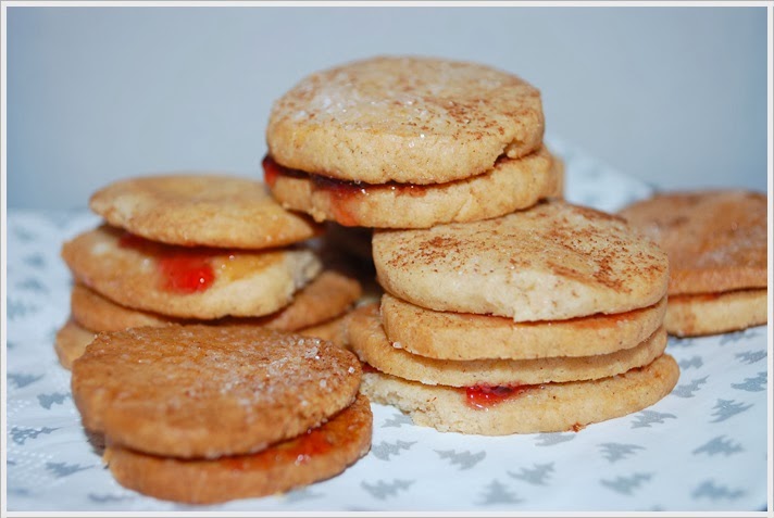 Scottish Home: Schwedische Julplätzchen und dänische Napoleonhüte