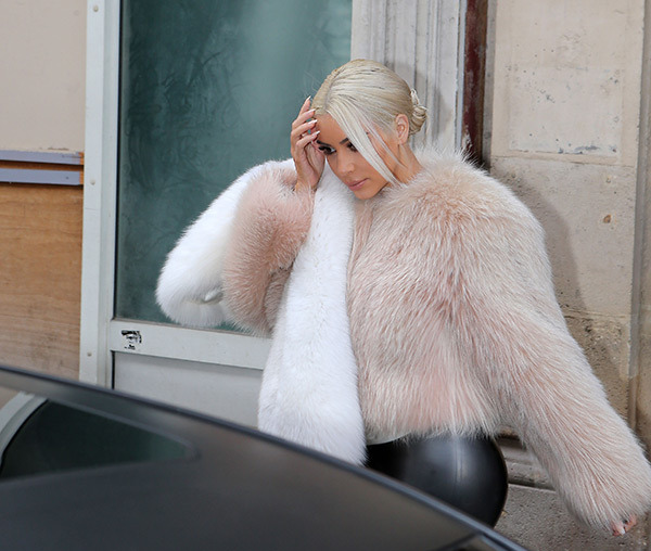 Kim Kardashian goes for a lighter white blonde hair colour!