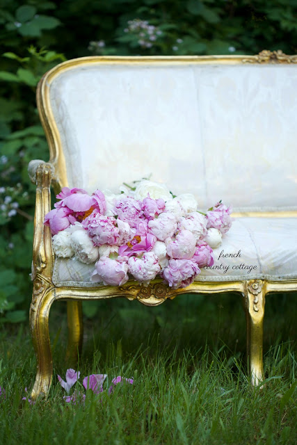 French Country Fridays- Vintage French Settee