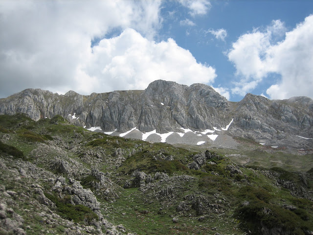 Rutas Montaña Asturias: Vista de la crestería de Orniz