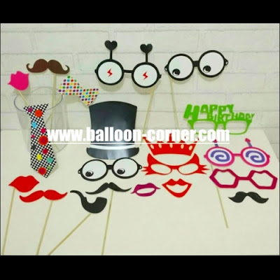 Photo Booth Properties / Photobooth Props Photo Booth Properties / Photobooth Props