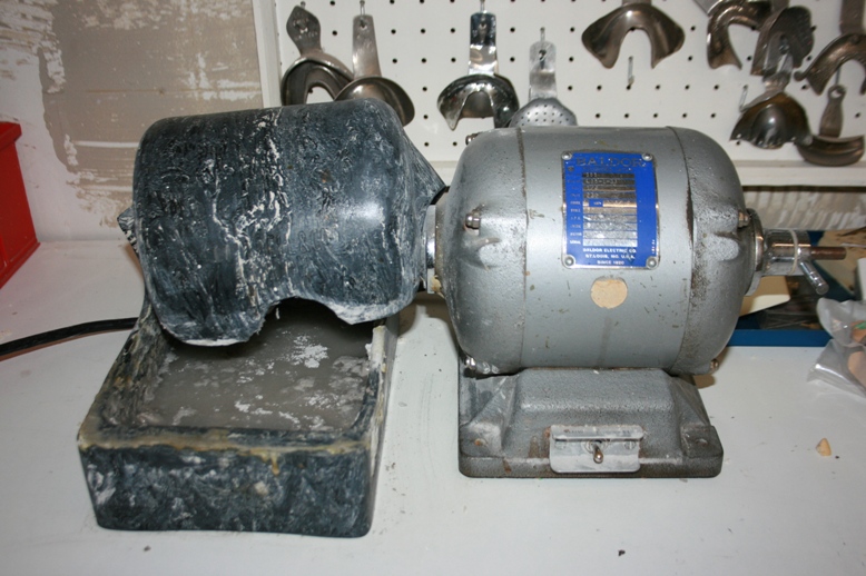 Baldor Reliance Polishing Lathes Owner's Manual