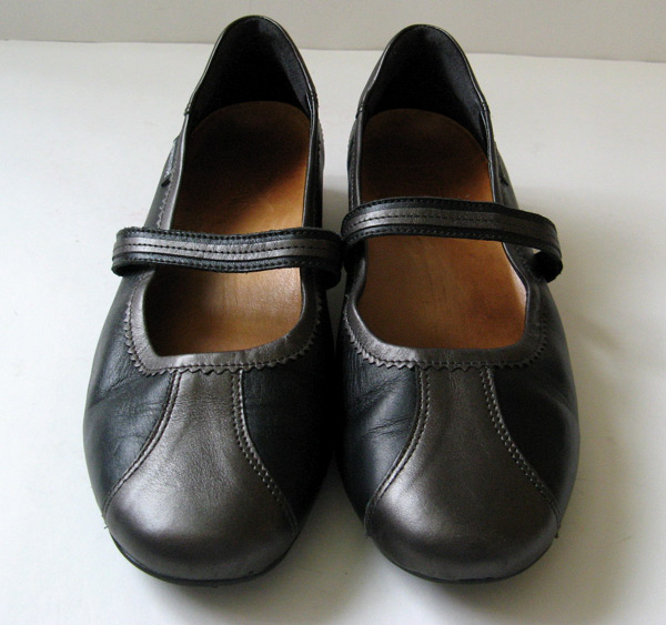 MEPHISTO BLACK LEATHER BALLET FLATS WOMENS SIZE 7.5