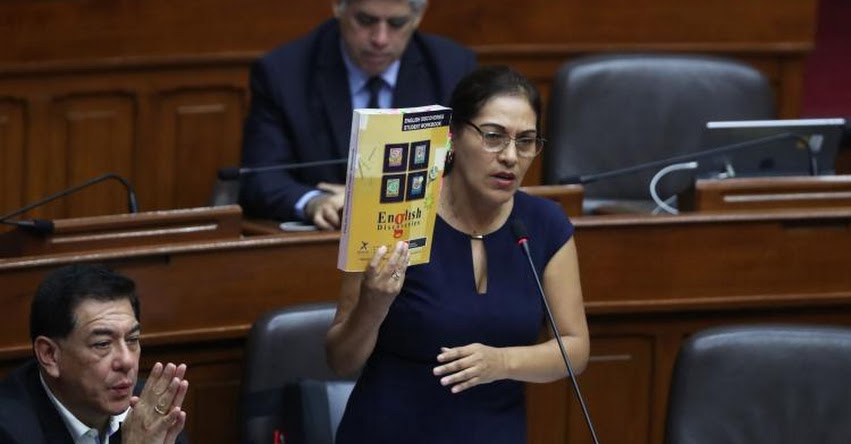 Denuncian que sobrino de congresista fujimorista Milagros Salazar habría trabajado irregularmente en el Congreso Denuncian que sobrino de congresista fujimorista Milagros Salazar habría trabajado irregularmente en el Congreso