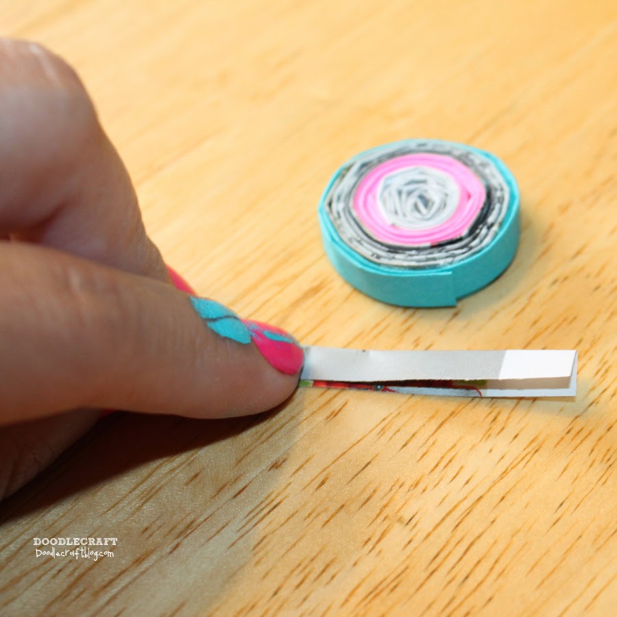 Doodlecraft Upcycled Rolled Paper Frame!