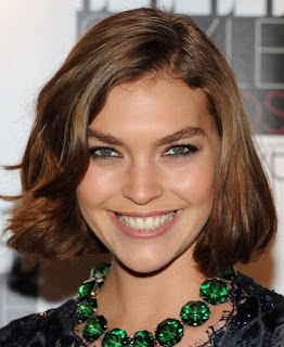 Rambut Bob Arizona Muse model-gaya-rambut-bob-arizona-muse