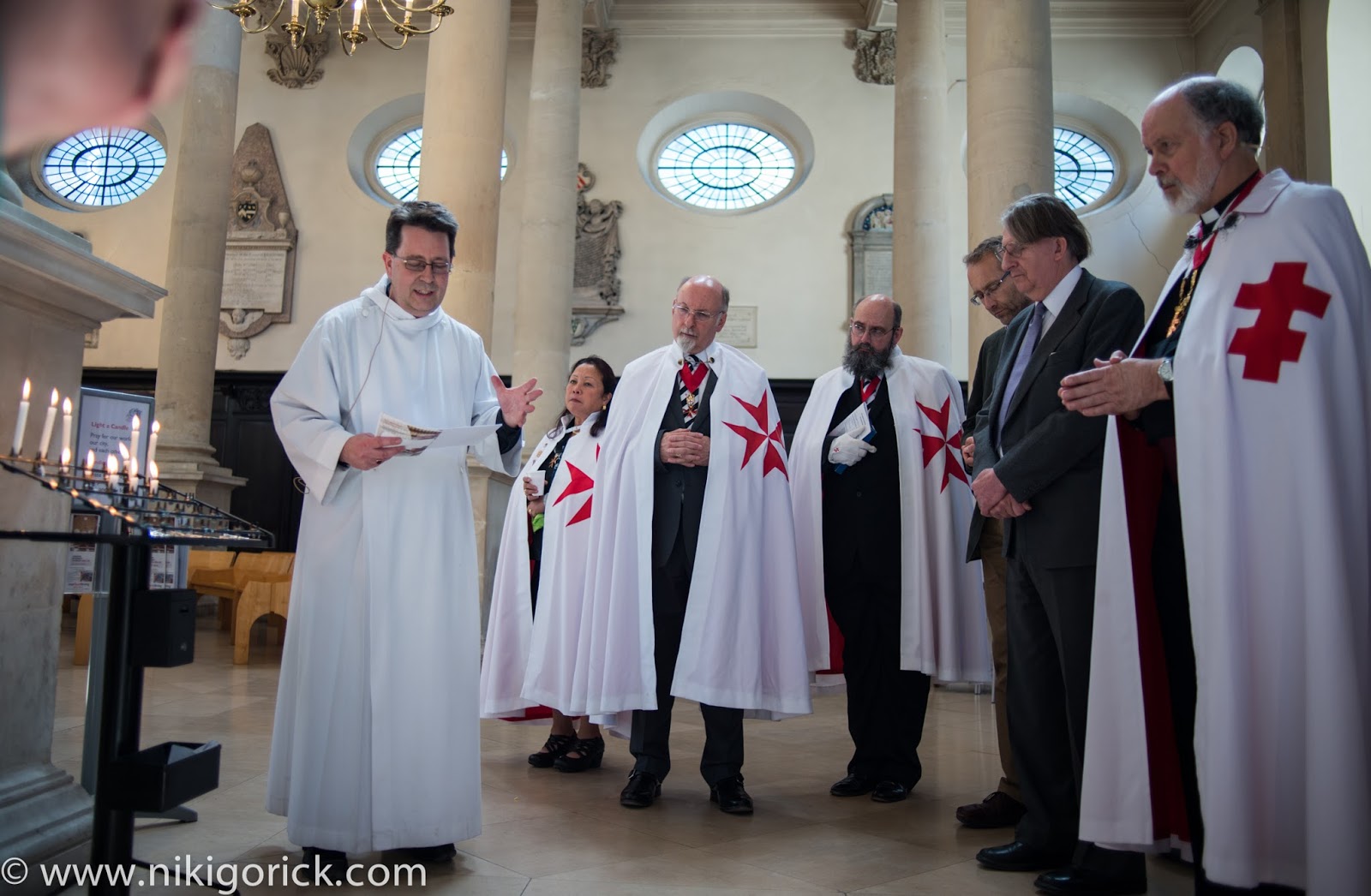 кто и почему сочувствовал протестантизму. ксендзы католической церкви. сравнительная таблица католическая и лютеранская церковь. кто выступал за католическую церковь 7 класс. священники в католической церкви рим.