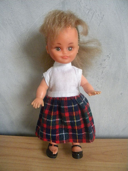 Lot De 2 Poupées Bella Vintage - Fabriquées En France - Années 1970