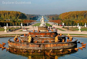Taman Istana Versailles Perancis