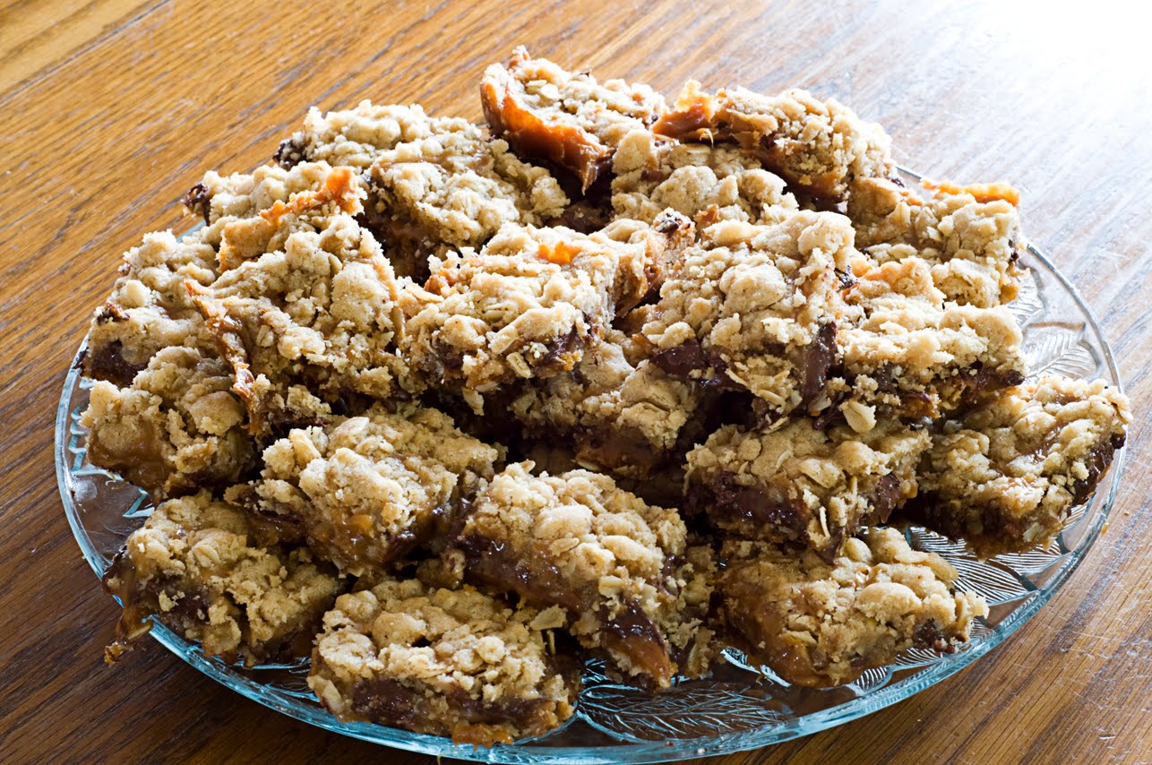 Packed Table Caramel Nut Bars