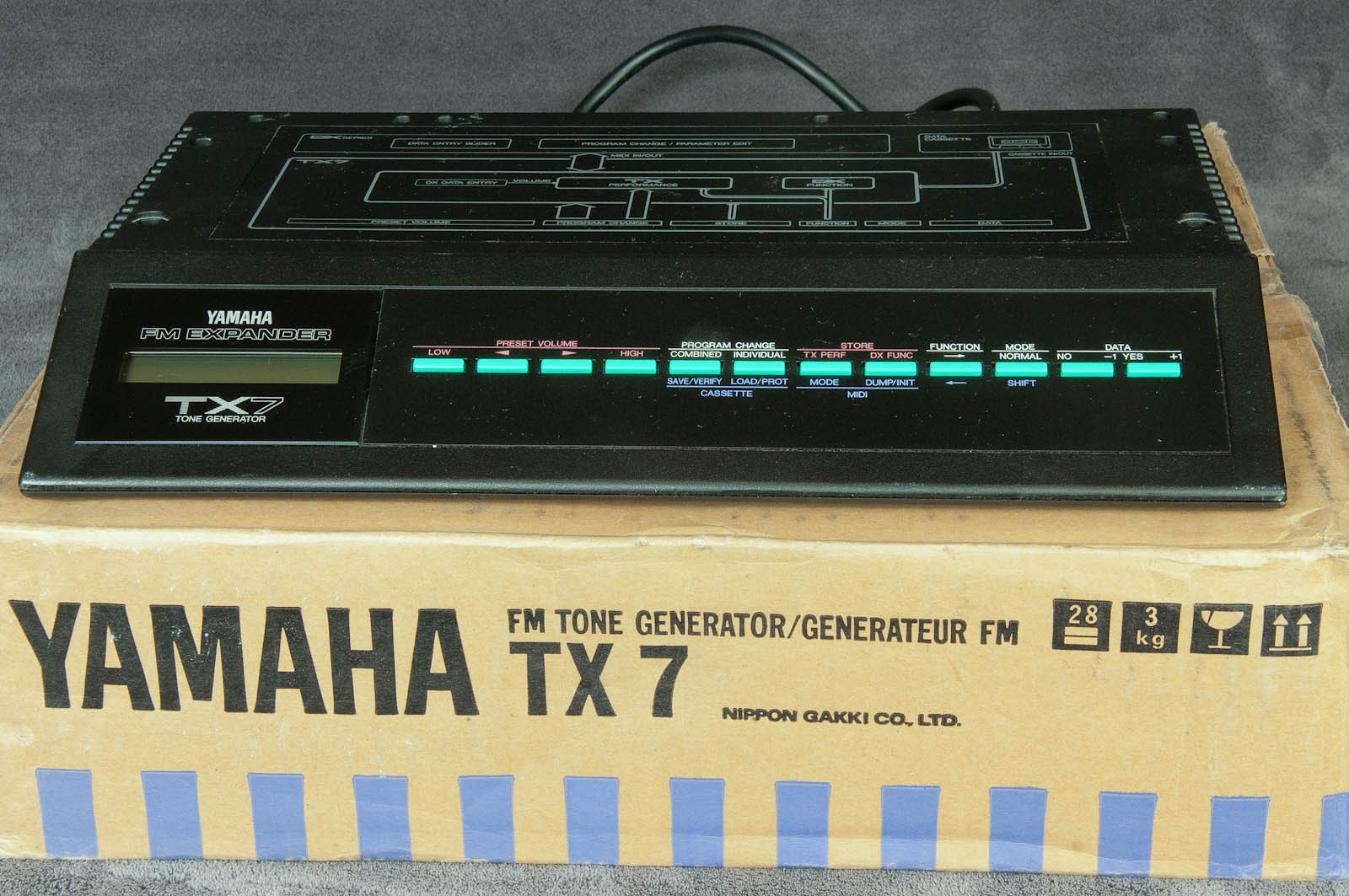 MATRIXSYNTH Yamaha TX7 Vintage Midi FM Synthesizer with Original Box