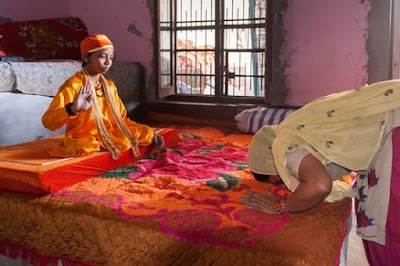 Miliki Ekor di Pinggang, Bocah Ini Dipercaya Titisan Hanuman dan Disembah