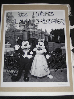  Inviting Mickey and Minnie to your Wedding!