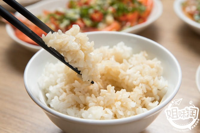來吃魚輕食料理-左營區中式料理美食推薦