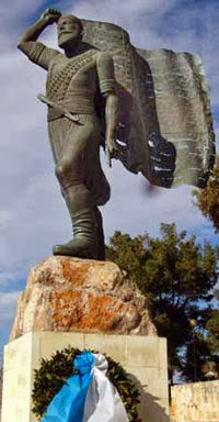 kayales-statue