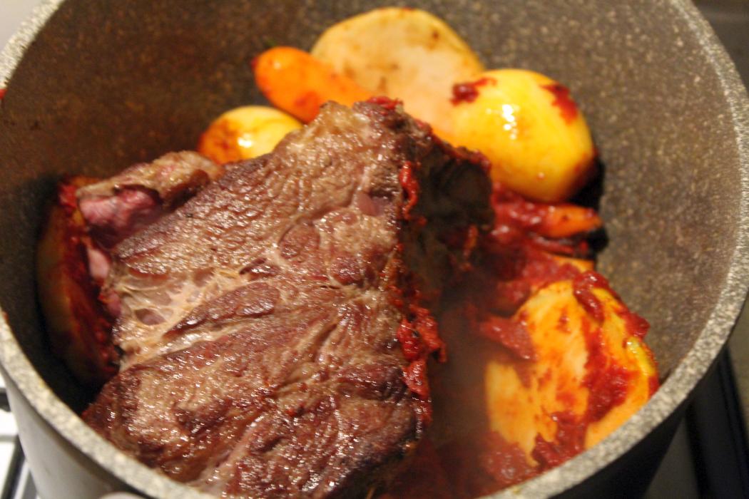 Rindernacken geschmort – günstiger Rinderbraten – glatzkoch.de