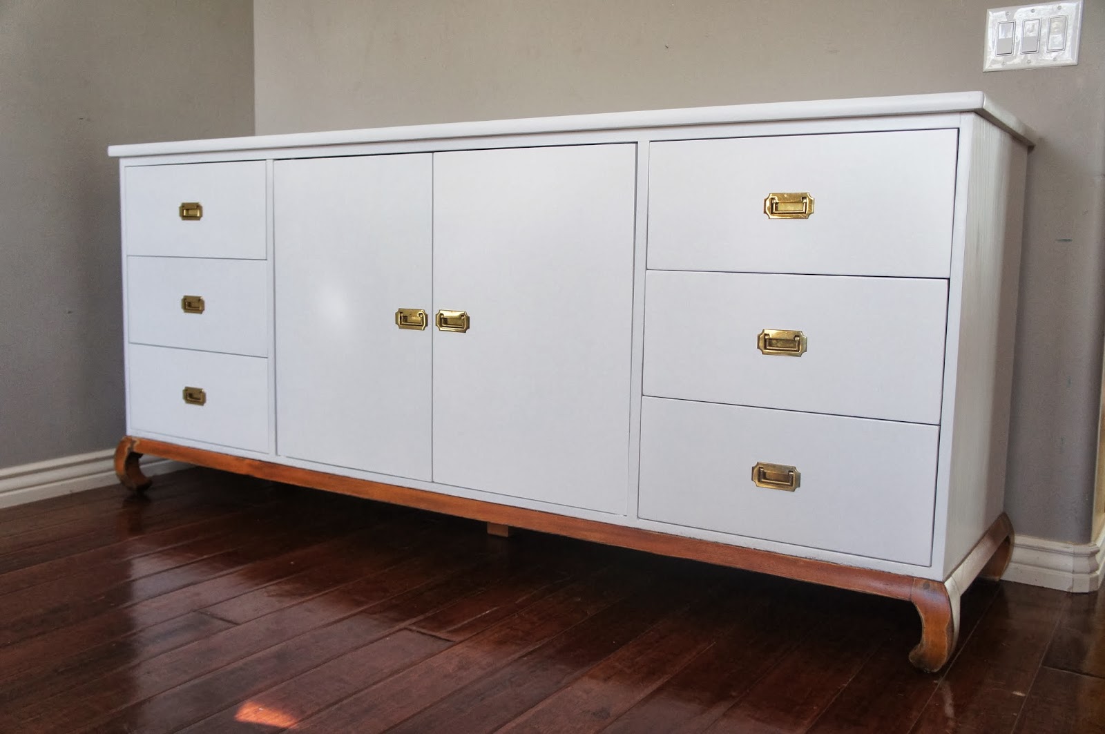European Paint Finishes White Lacquer Console